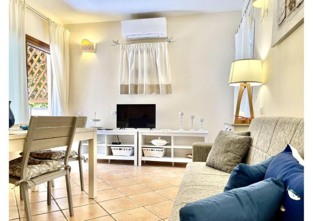 Appartamento Le Residenze Sul Mare B6 Porto Ottiolu Esterno foto