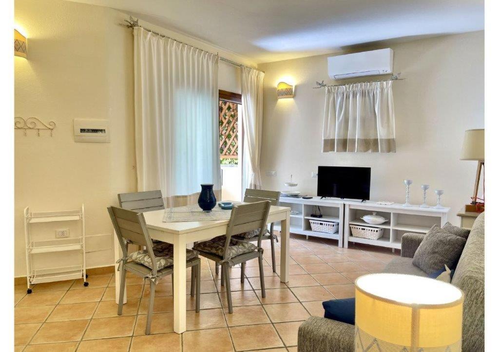 Appartamento Le Residenze Sul Mare B6 Porto Ottiolu Esterno foto